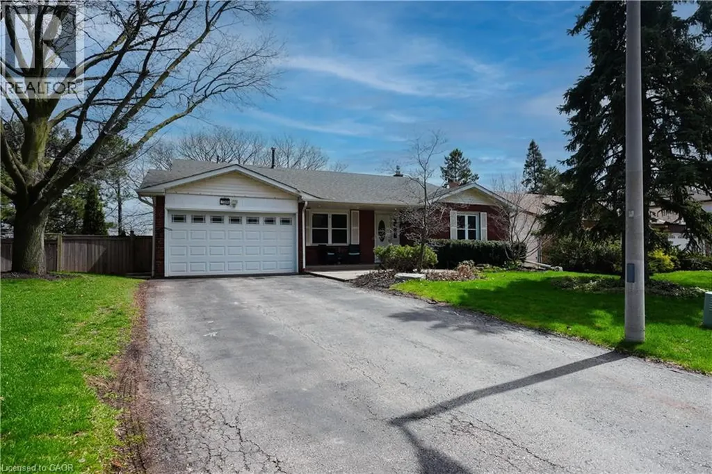 1266 Lakeview Drive Oakville ON L6H 2M8