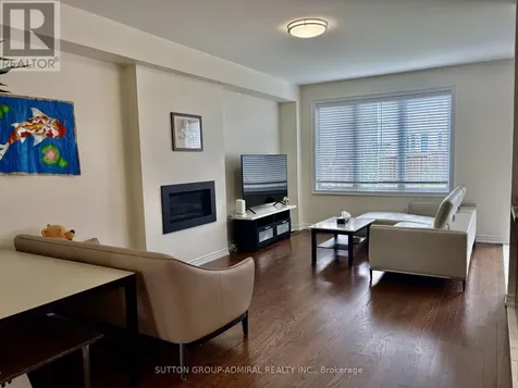 55 Duggan Street Aurora ON L4G 0Y9