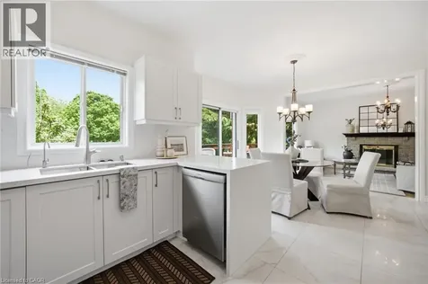 28 Taywood Court Hamilton ON L9H 7A2