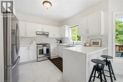 28 Taywood Court Hamilton ON L9H 7A2