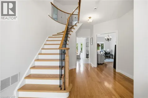 28 Taywood Court Hamilton ON L9H 7A2