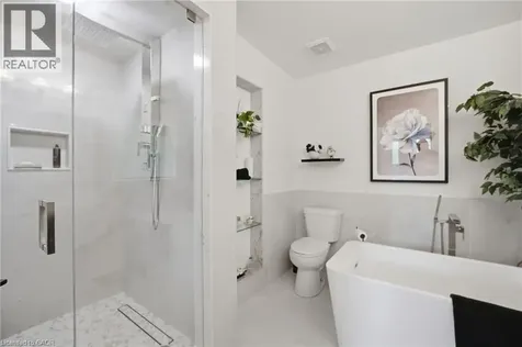 28 Taywood Court Hamilton ON L9H 7A2