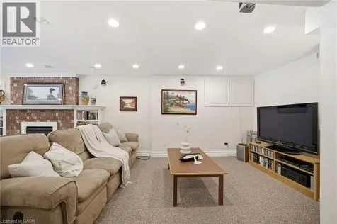 28 Taywood Court Hamilton ON L9H 7A2