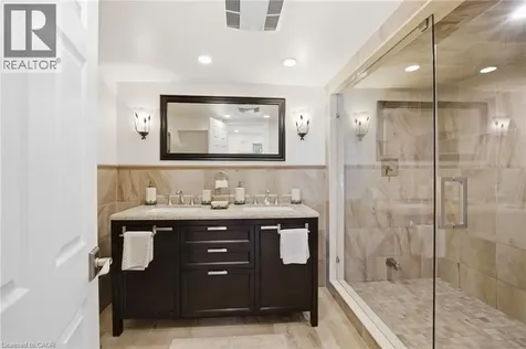 28 Taywood Court Hamilton ON L9H 7A2
