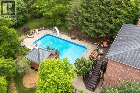 28 Taywood Court Hamilton ON L9H 7A2
