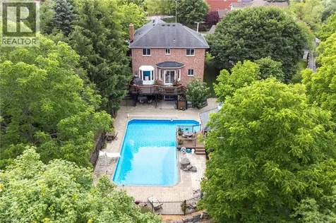 28 Taywood Court Hamilton ON L9H 7A2