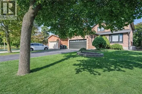 2029 Kempton Park Drive Mississauga ON L5M 2Z4