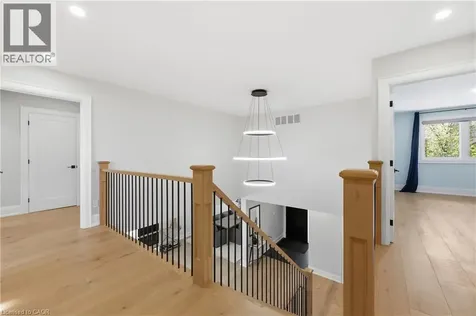2029 Kempton Park Drive Mississauga ON L5M 2Z4