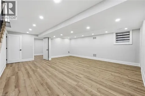 2029 Kempton Park Drive Mississauga ON L5M 2Z4