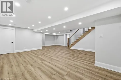 2029 Kempton Park Drive Mississauga ON L5M 2Z4