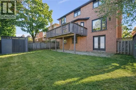 2029 Kempton Park Drive Mississauga ON L5M 2Z4
