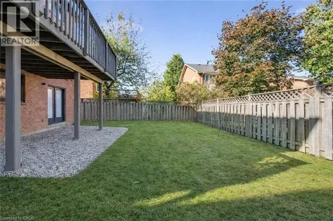 2029 Kempton Park Drive Mississauga ON L5M 2Z4