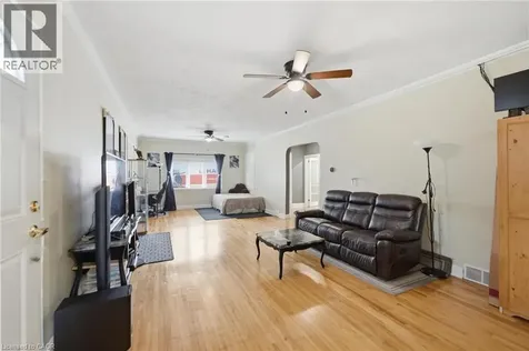 1260 Highway 8 Stoney Creek ON L8E 5Y3