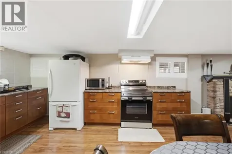 1260 Highway 8 Stoney Creek ON L8E 5Y3