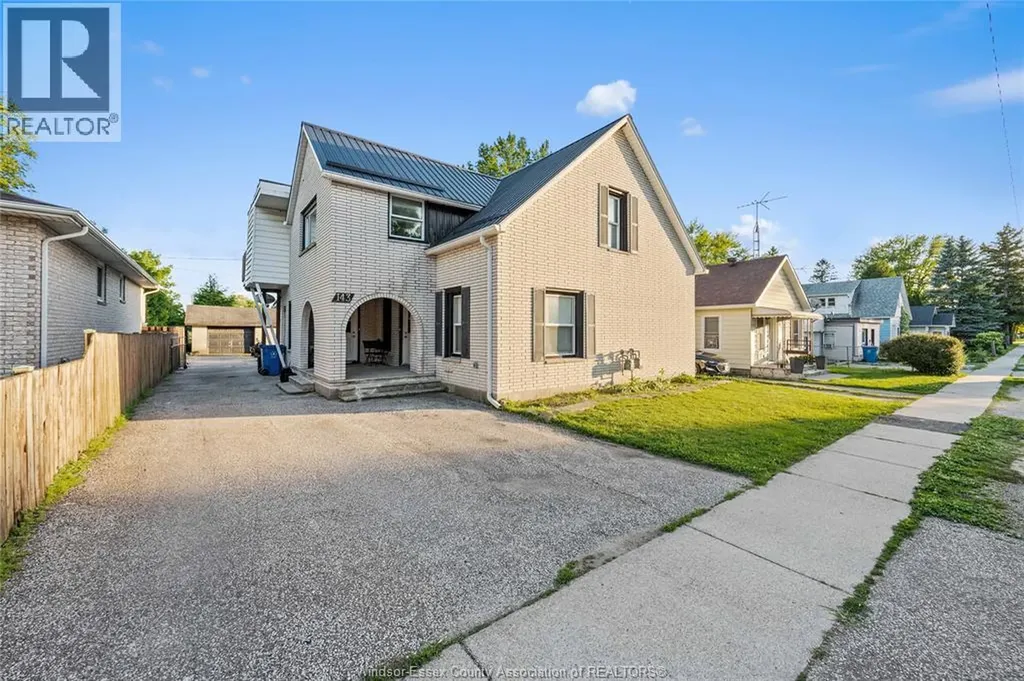 143 Wellington Street Harrow ON N0R 1G0