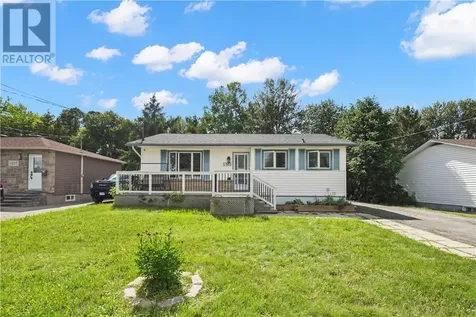 1361 Rose Marie Avenue Sudbury ON P3A 4E4