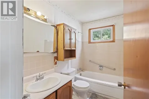 1361 Rose Marie Avenue Sudbury ON P3A 4E4