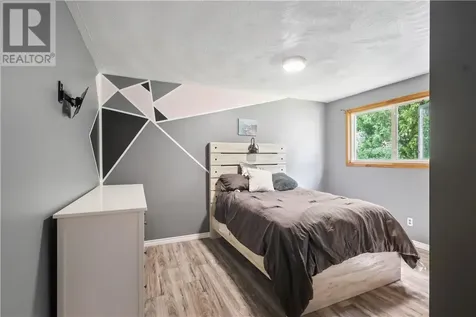 1361 Rose Marie Avenue Sudbury ON P3A 4E4