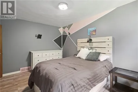 1361 Rose Marie Avenue Sudbury ON P3A 4E4