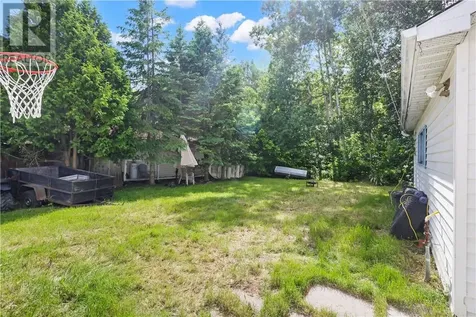 1361 Rose Marie Avenue Sudbury ON P3A 4E4