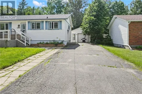 1361 Rose Marie Avenue Sudbury ON P3A 4E4