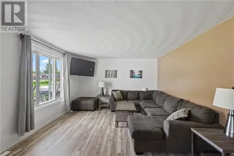 1361 Rose Marie Avenue Sudbury ON P3A 4E4