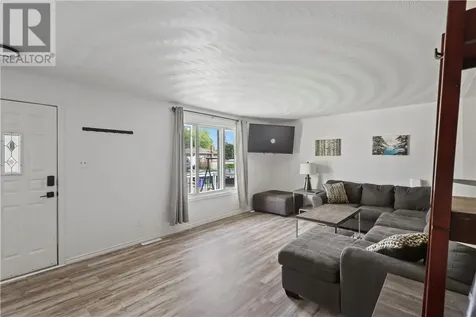 1361 Rose Marie Avenue Sudbury ON P3A 4E4