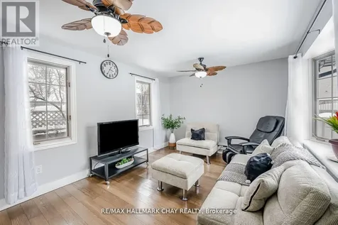 17 Walker Avenue Orillia ON L3V 6G8