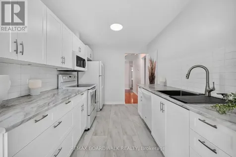 735 Clearcrest Crescent Ottawa ON K4A 3E7