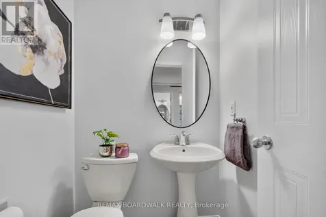735 Clearcrest Crescent Ottawa ON K4A 3E7