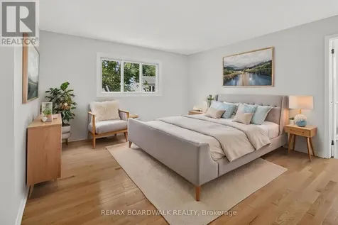 735 Clearcrest Crescent Ottawa ON K4A 3E7