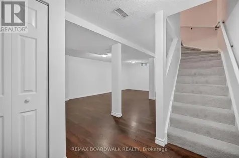 735 Clearcrest Crescent Ottawa ON K4A 3E7