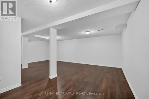 735 Clearcrest Crescent Ottawa ON K4A 3E7