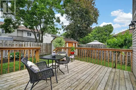 735 Clearcrest Crescent Ottawa ON K4A 3E7