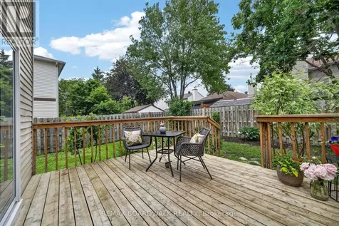 735 Clearcrest Crescent Ottawa ON K4A 3E7