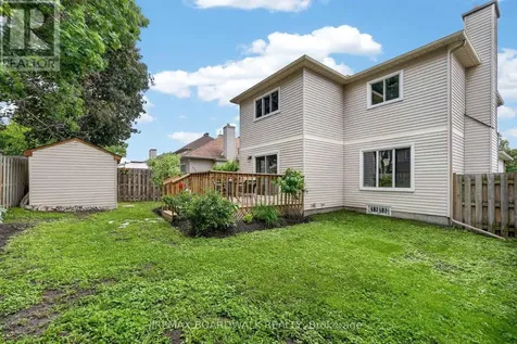 735 Clearcrest Crescent Ottawa ON K4A 3E7