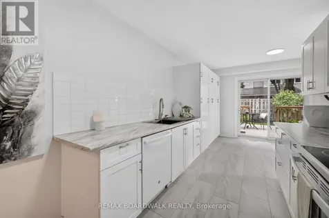 735 Clearcrest Crescent Ottawa ON K4A 3E7