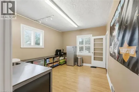 1260 Highway 8 Stoney Creek ON L8E 5Y3