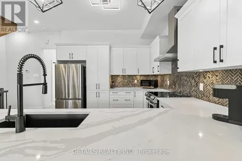 2691 Violet Street Ottawa ON K2B 6X1