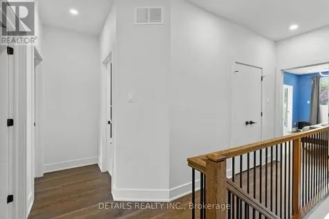 2691 Violet Street Ottawa ON K2B 6X1