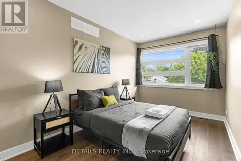 2691 Violet Street Ottawa ON K2B 6X1