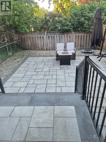 2691 Violet Street Ottawa ON K2B 6X1