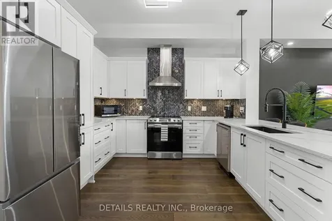 2691 Violet Street Ottawa ON K2B 6X1