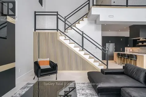 142 Sixth Street Collingwood ON L9Y 1Y9