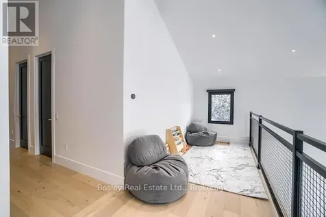 142 Sixth Street Collingwood ON L9Y 1Y9