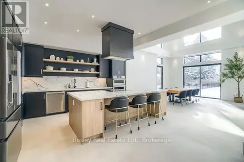 142 Sixth Street Collingwood ON L9Y 1Y9