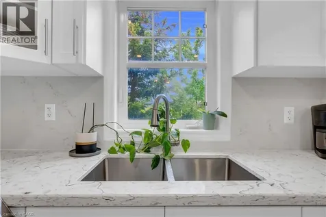 2435 Coho Way Oakville ON L6M 0G7