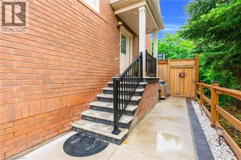 2435 Coho Way Oakville ON L6M 0G7