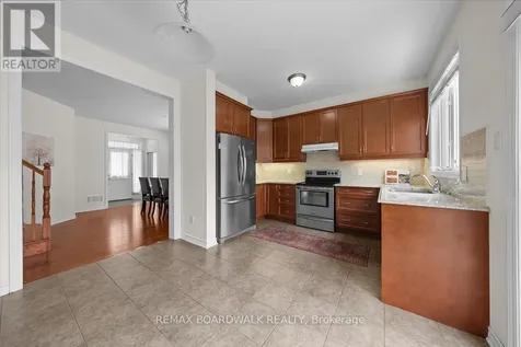 336 Gallantry Way Ottawa ON K2S 0R1