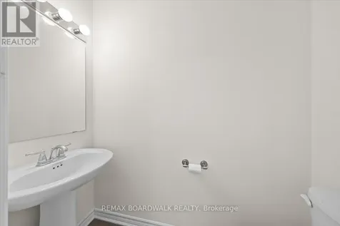 336 Gallantry Way Ottawa ON K2S 0R1